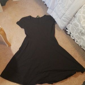 Forever 21 Black knee-length dress